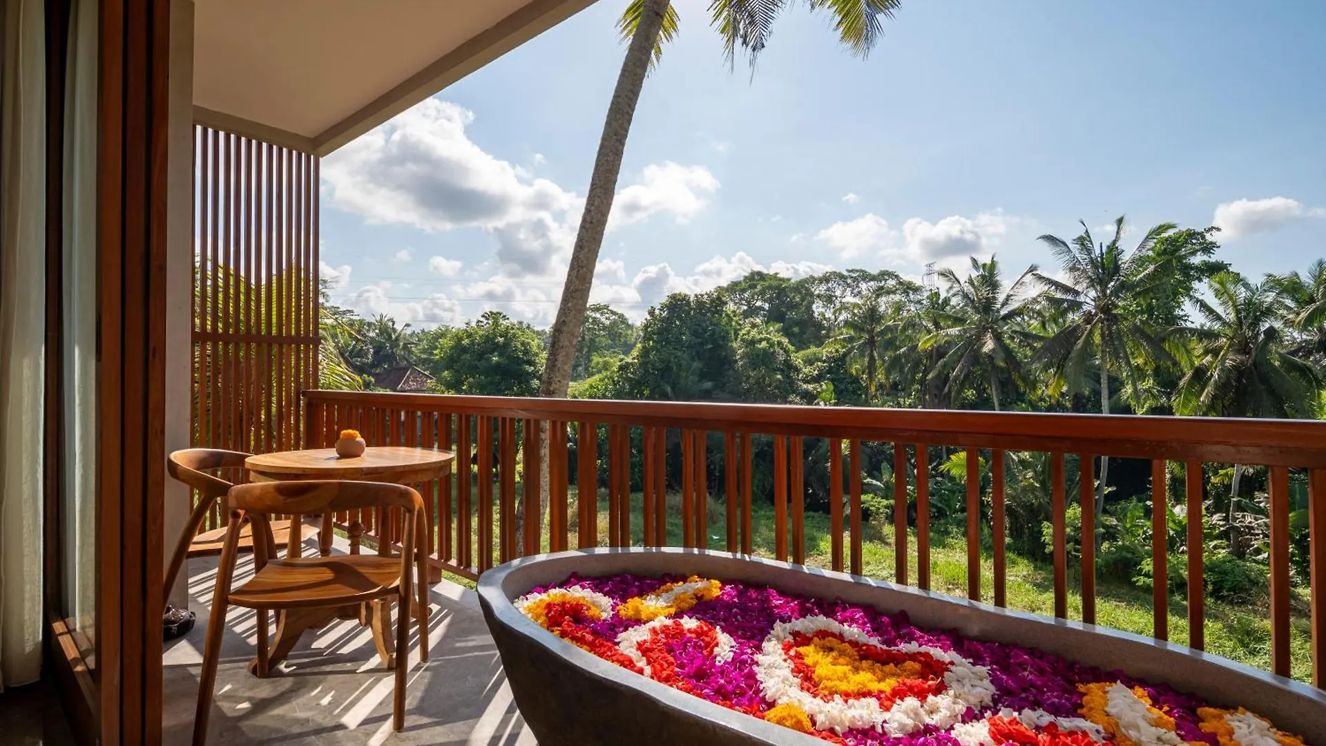 Unagi Wooden Villas By Emana Ubud Hotel