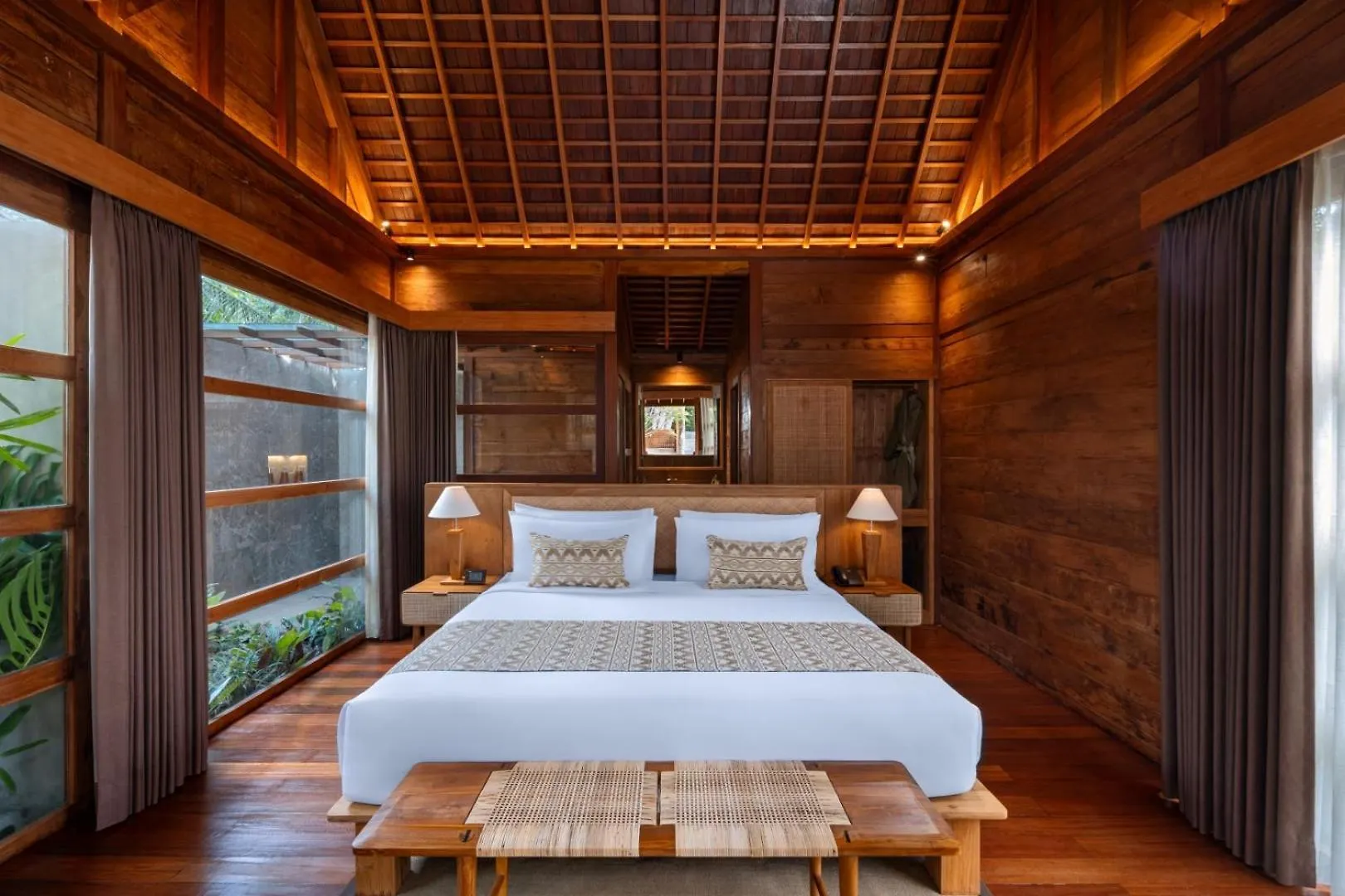 Unagi Wooden Villas By Emana Ubud 4*,