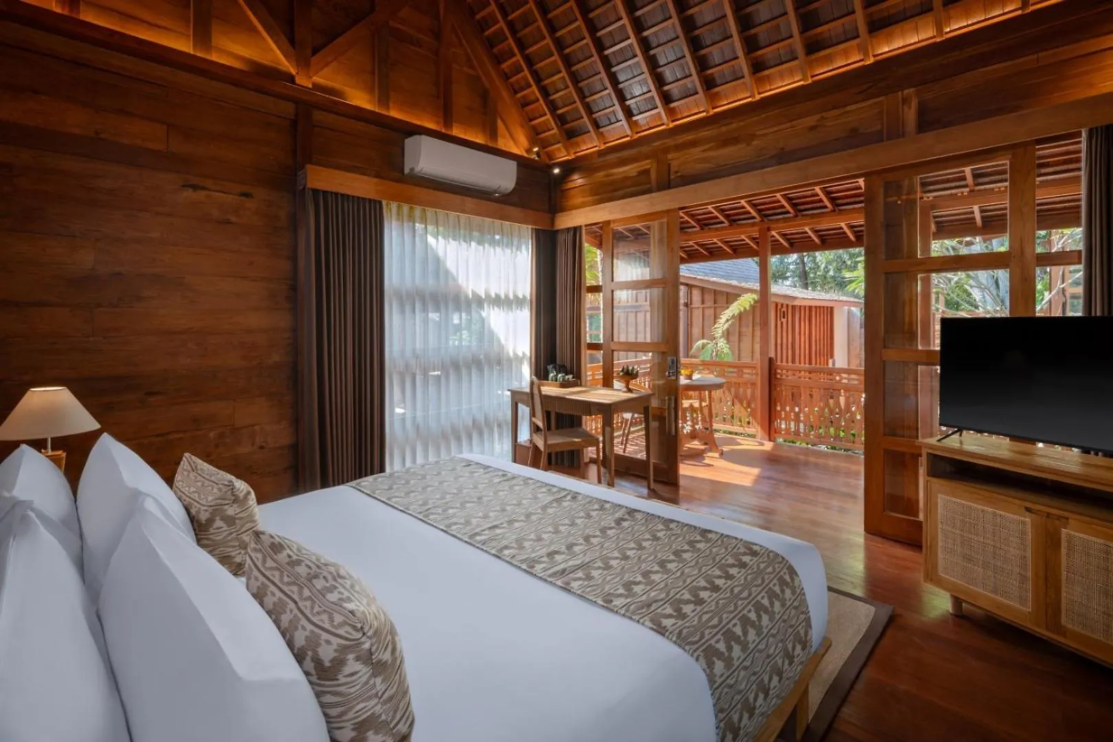Hotel Unagi Wooden Villas By Emana Ubud